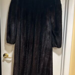 ❌SOLD❌Elegant Black Fur Coat for Women